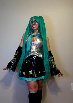 Kristy (SuperSaiyanKale)